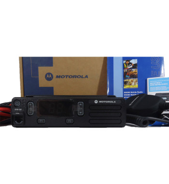 Radio Móvil Motorola DEM 300 MOTOTRBO - Transceptor Vehicular
