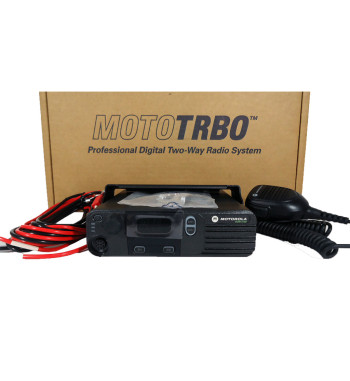Radio Móvil Motorola DGM 4100 MOTOTRBO - Base Digital Vehicular